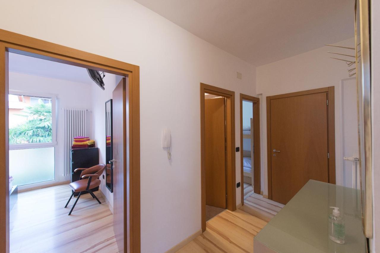 Appartement Lago Blu 加尔达湖滨 外观 照片