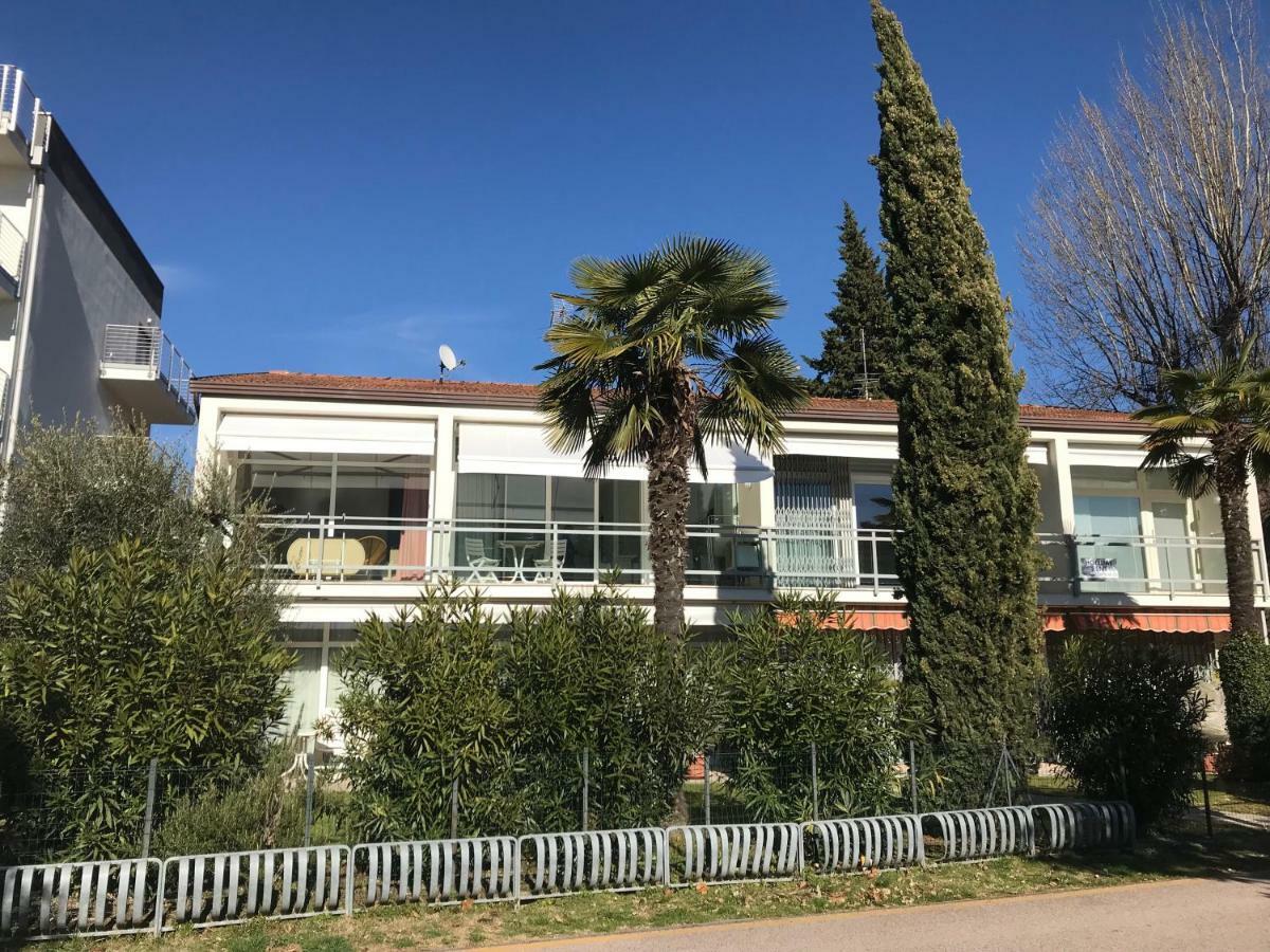 Appartement Lago Blu 加尔达湖滨 外观 照片
